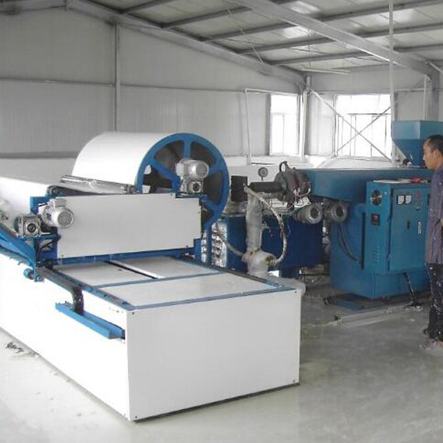 Línea de producción de máquina de fabricación de telas no tejidas sopladas en fusión de PP de tipo pequeño con un tiempo de entrega rápido