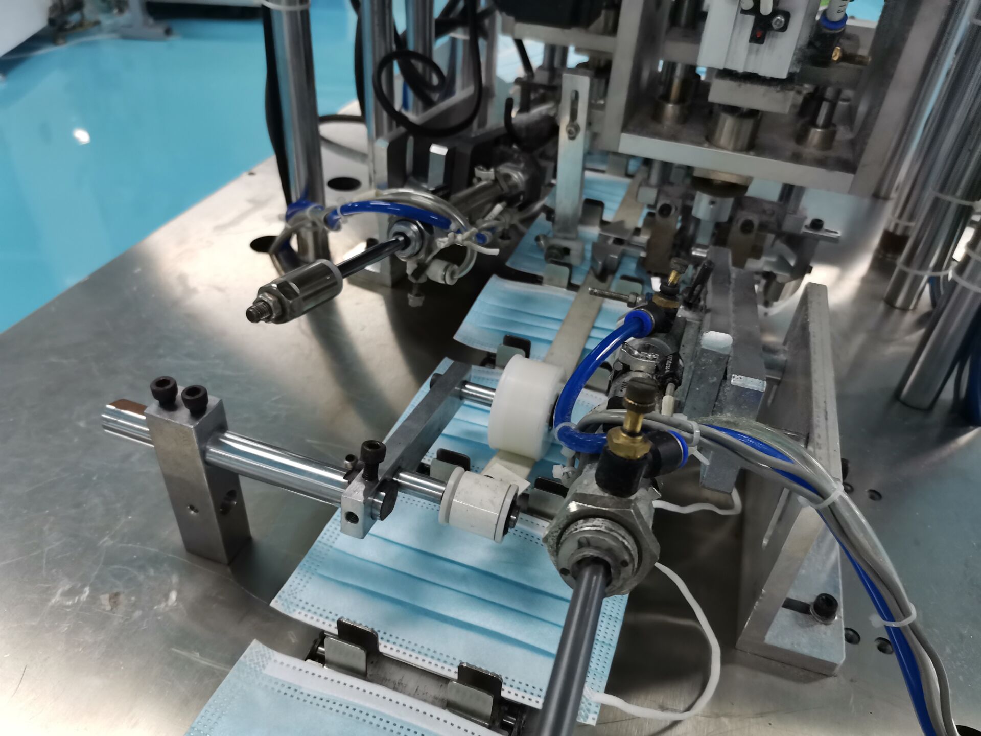 m&aacute;quina para hacer mascarillas para ni&ntilde;os (2)