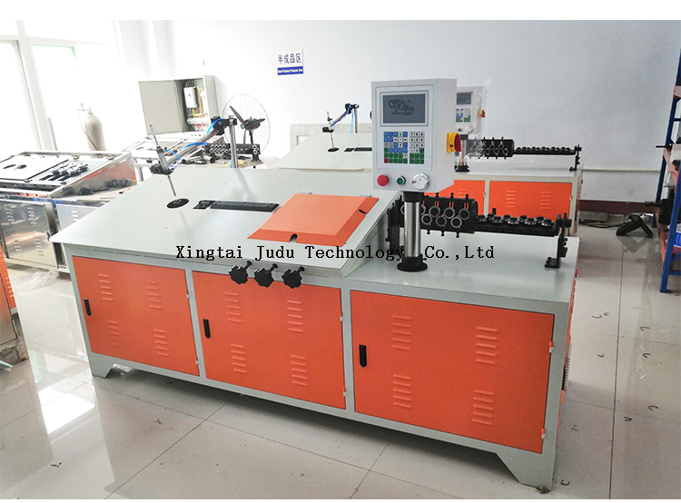 Precio de la máquina dobladora de alambre de acero 2D CNC pequeño de mesa automática de China